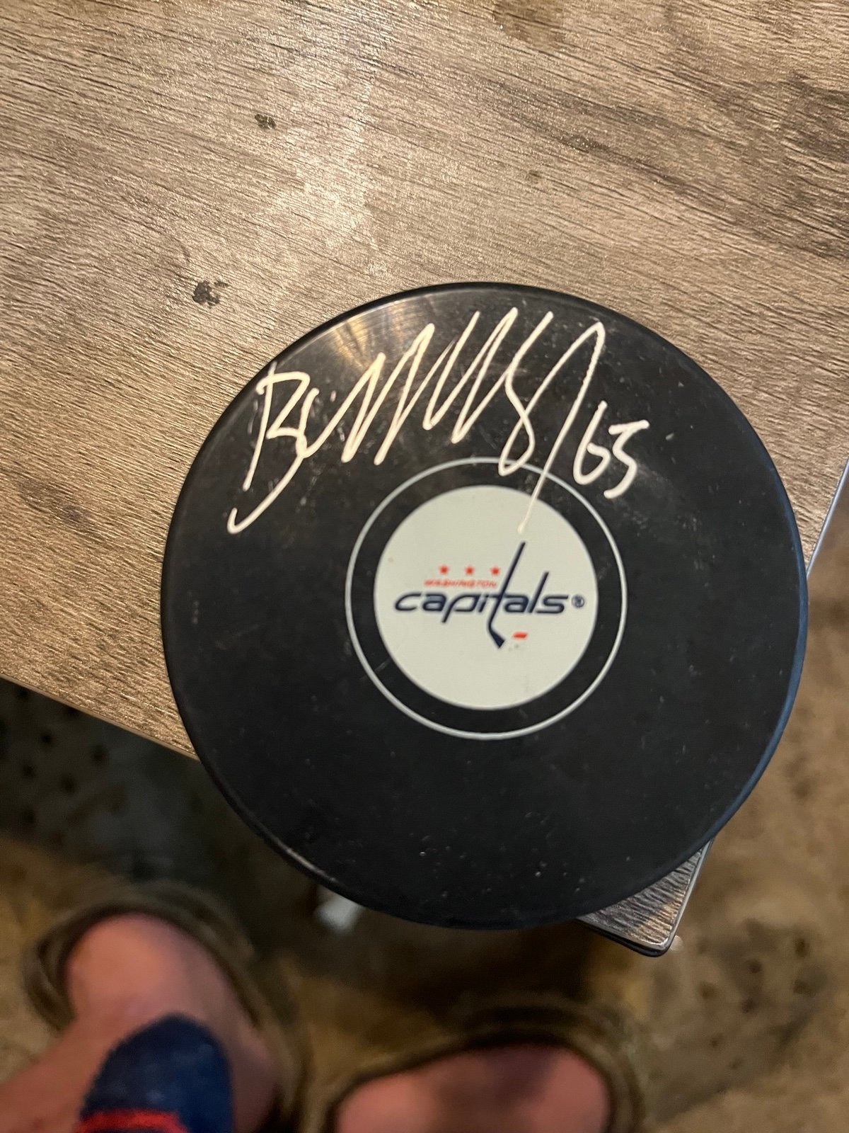 autographed Andre Burakovsky puck