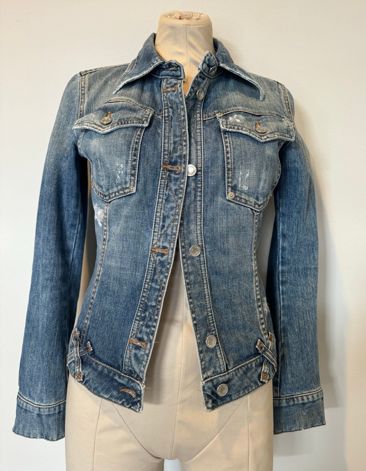 DOLCE & GABBANA Women’s Distressed Blue Denim Jean Jacket Pristine Condition 38