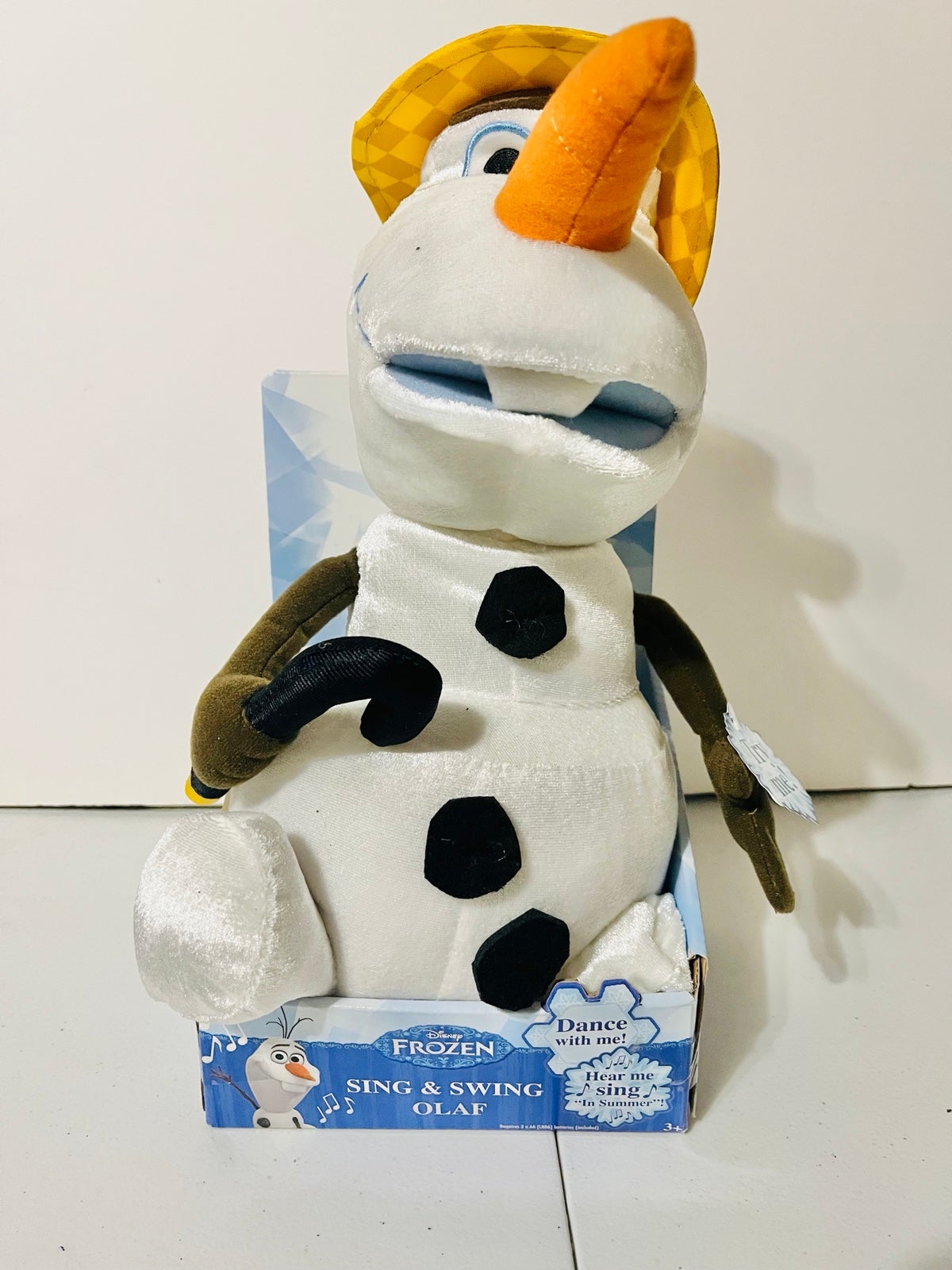 NIB Disney Frozen Sing and Swing Olaf