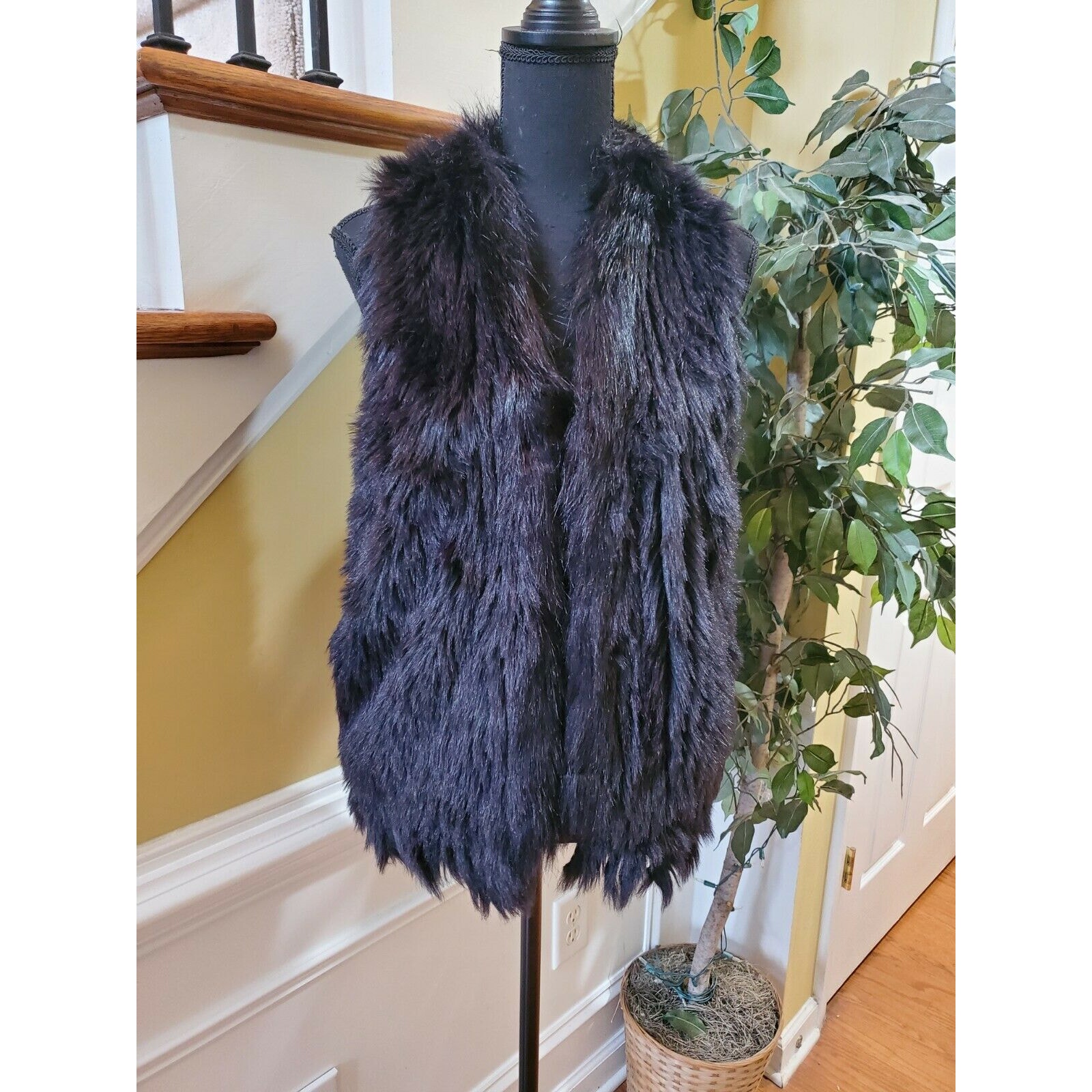 Topshop Faux Fur Black Fringe Vest sz 8