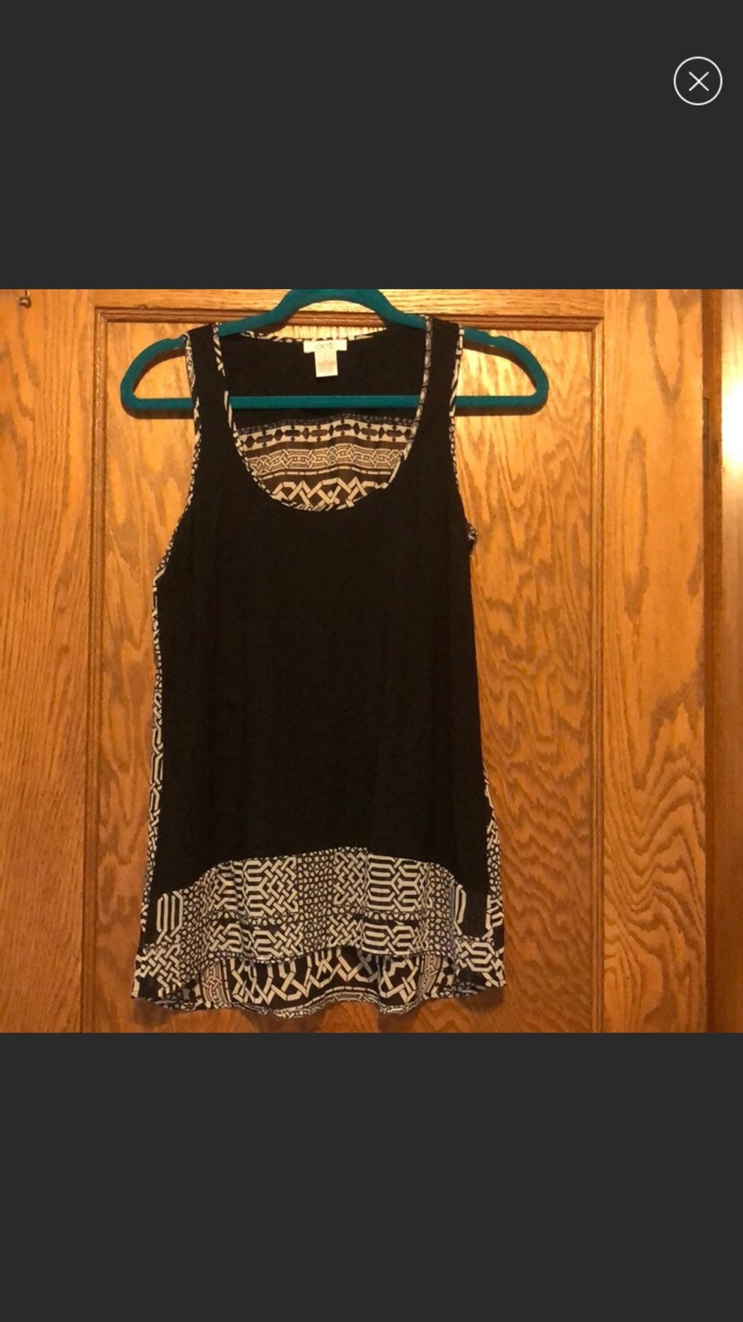Cache Black patterned Back tank Top small