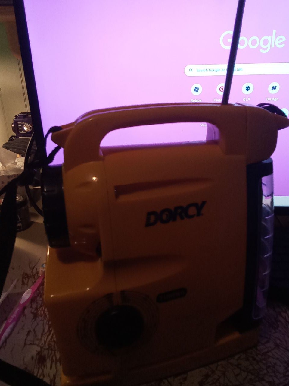 Dorcy multi-media AM/FM tv lantern radio mint condition