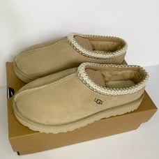 UGG Tasman Slipper. Limited edition collab Size 6