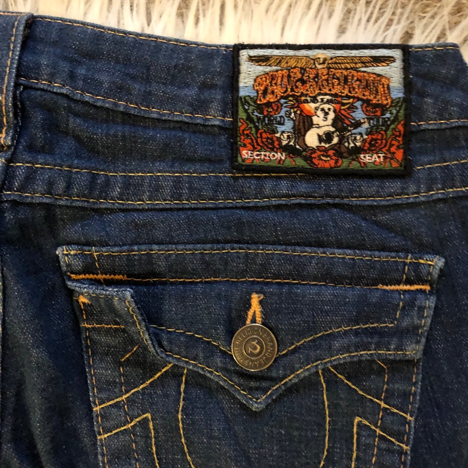 True Religion Women Blue Jeans with Embroidery Logo (Rare to find!)