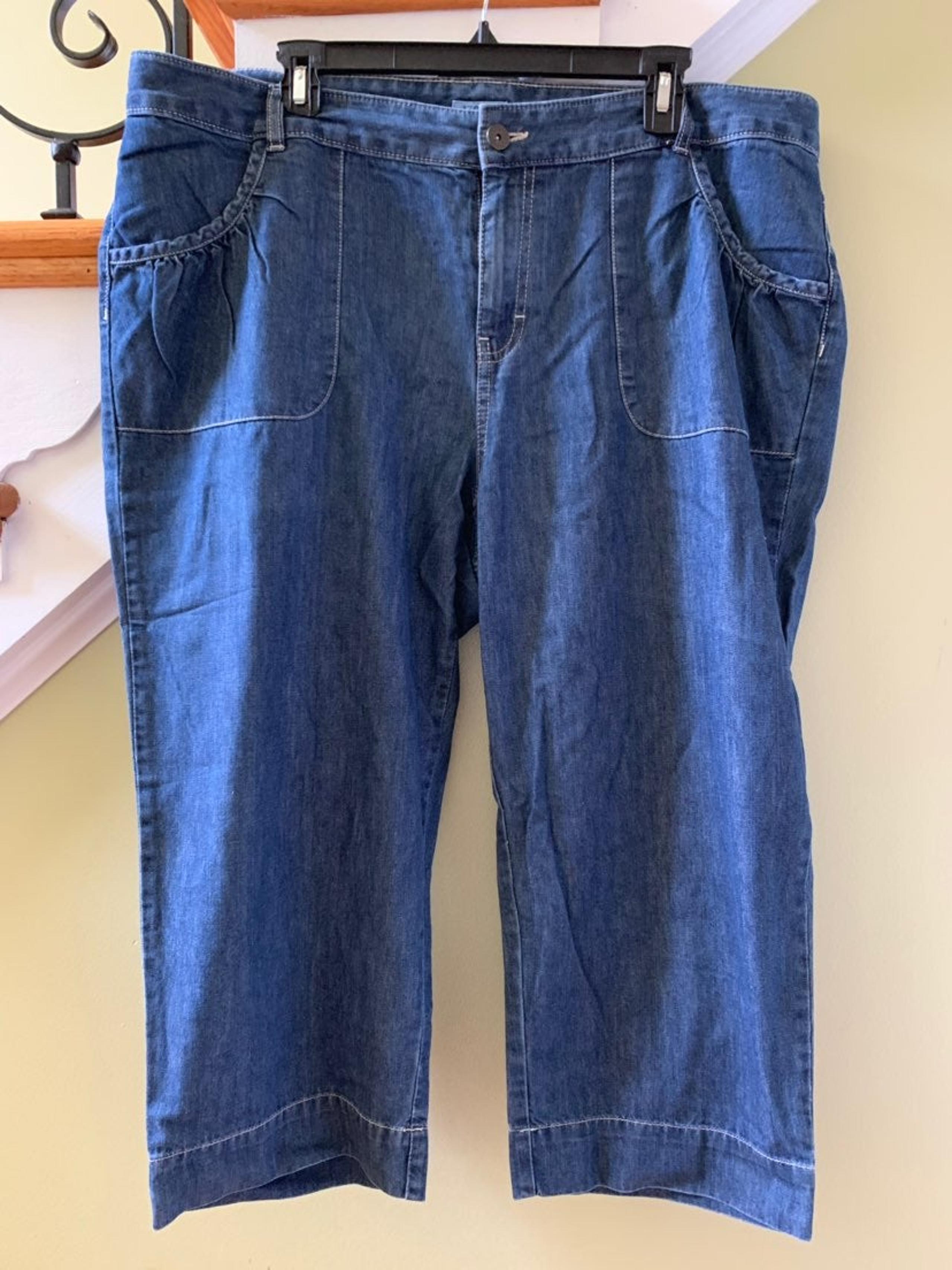 WOMENS IZOD JEAN CAPRIS 18