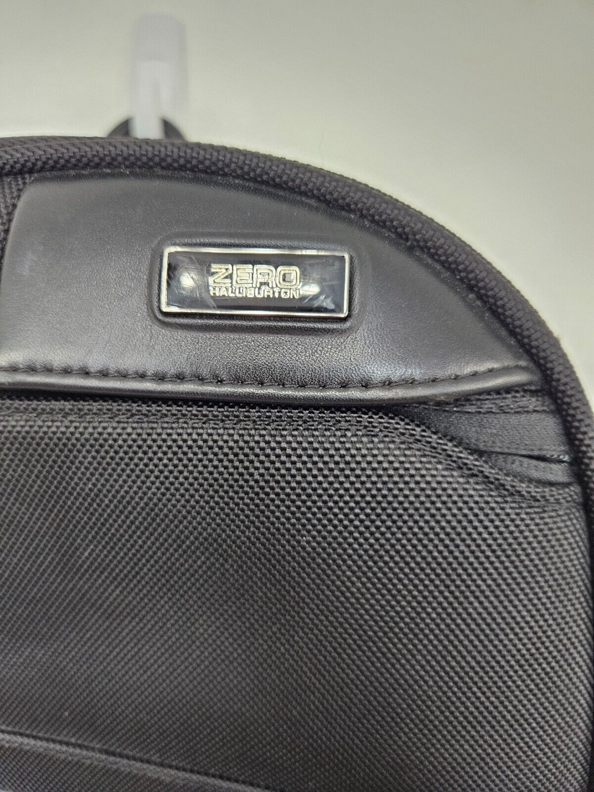 ZERO Halliburton Multimedia Backpack ( BLack, Medium)