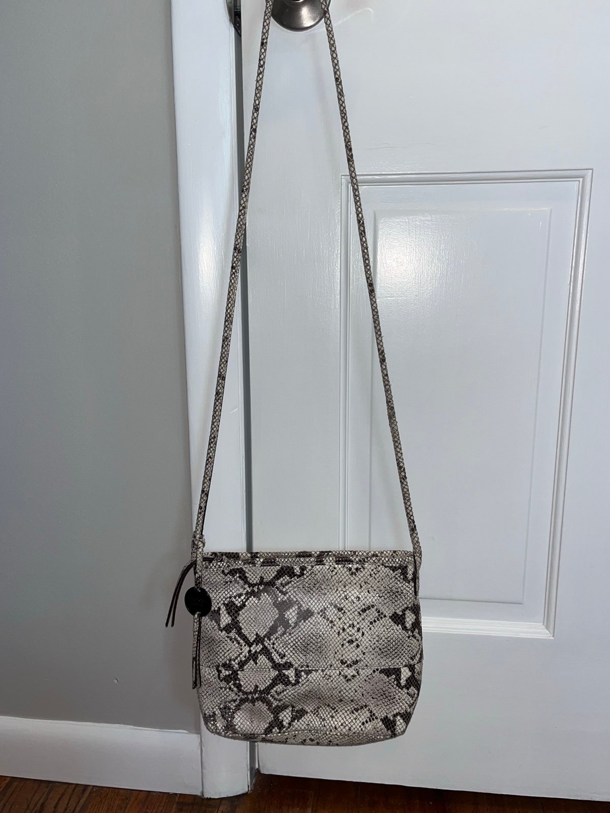 Margot New York: Women’s Snake Skin Pattern Crossbody Bag