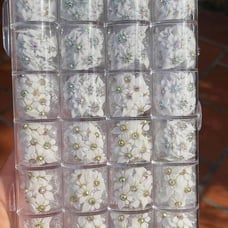 5 D flower Heandmade acrylic white