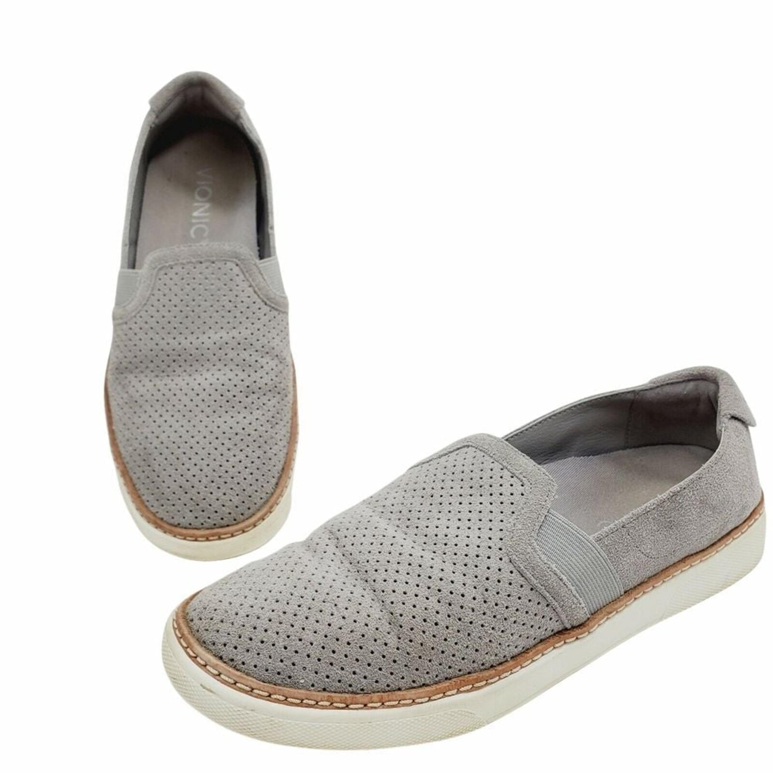 Vionic Womens Size US 5 Malina VS398 Suede Slip On Gray Sneakers Shoes Comfort