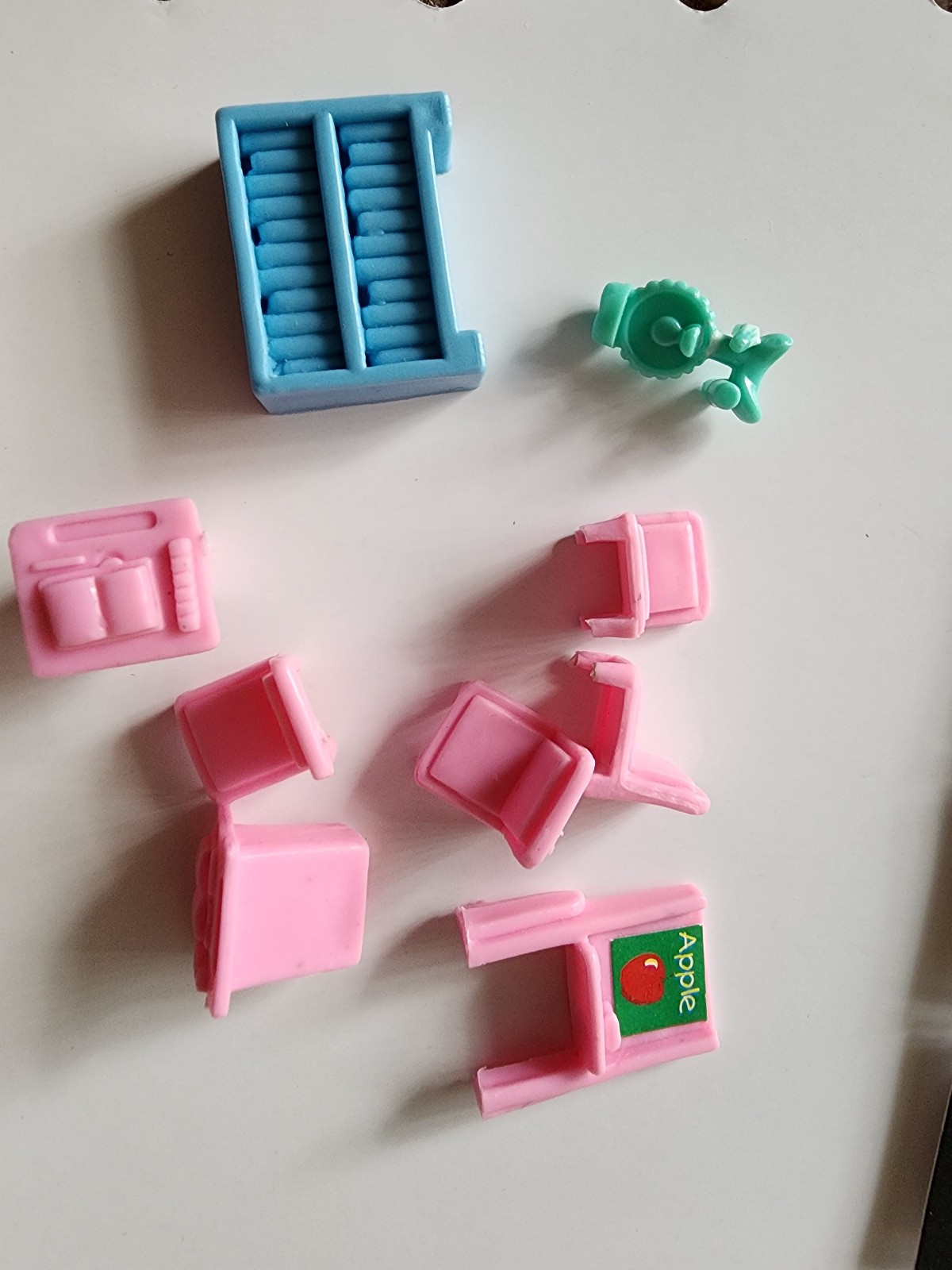 Polly pocket loose furniture school class and clubhouse pop up party piece