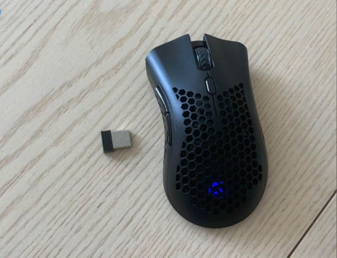 wireless gaming mouse