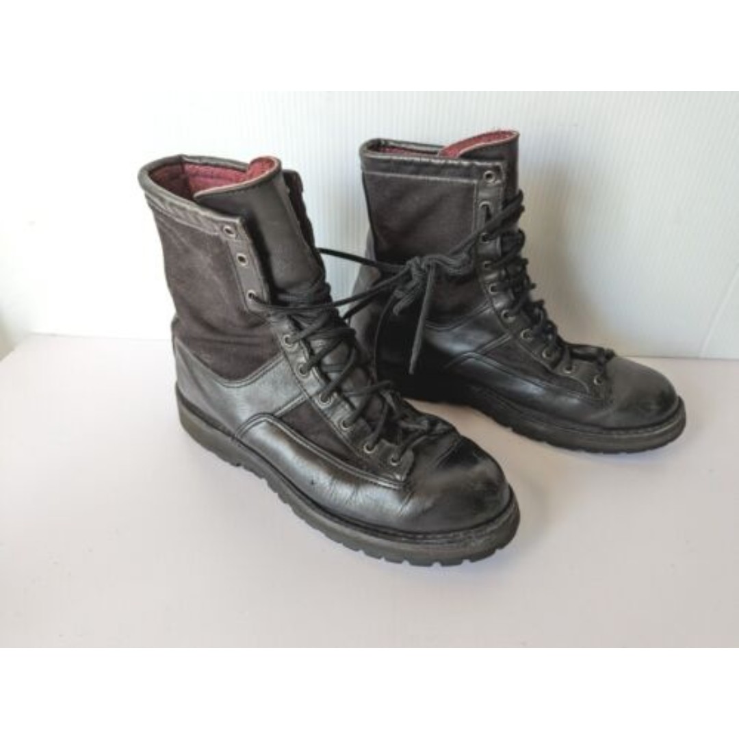 Danner Acadia Black Boots Mens Size 11 D 200G Goretex Wolverine Vibram GTX 69210