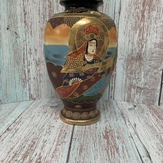 BEAUTIFUL VINTAGE VASE 12 1/2” (Rare Find) Estate sell Find