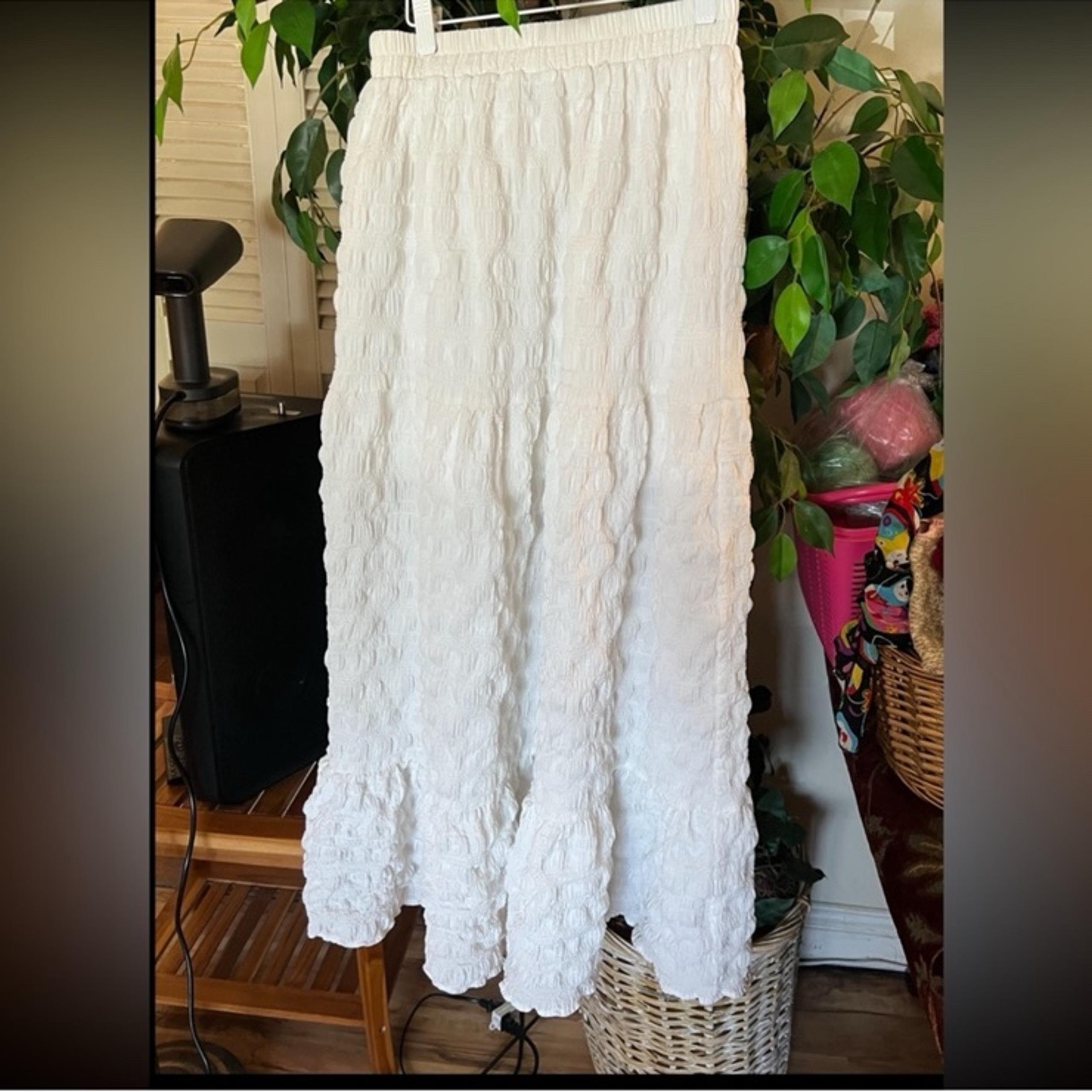 SHEIN White Ruched Maxi Skirt Resort Wear