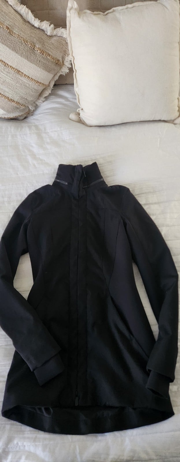 Spring weather lululemon jacket like new