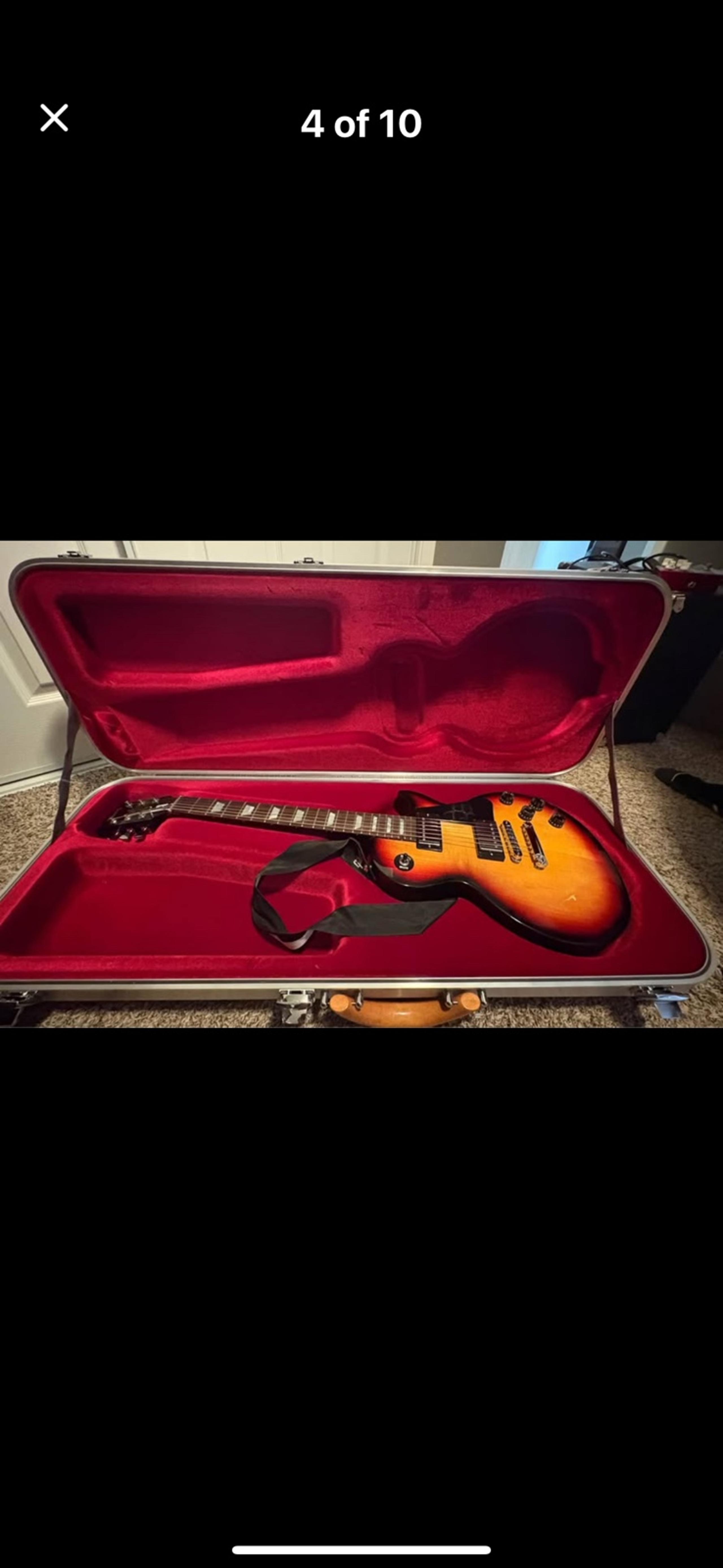 Gibson studio les paul Electric Guitar and hard case