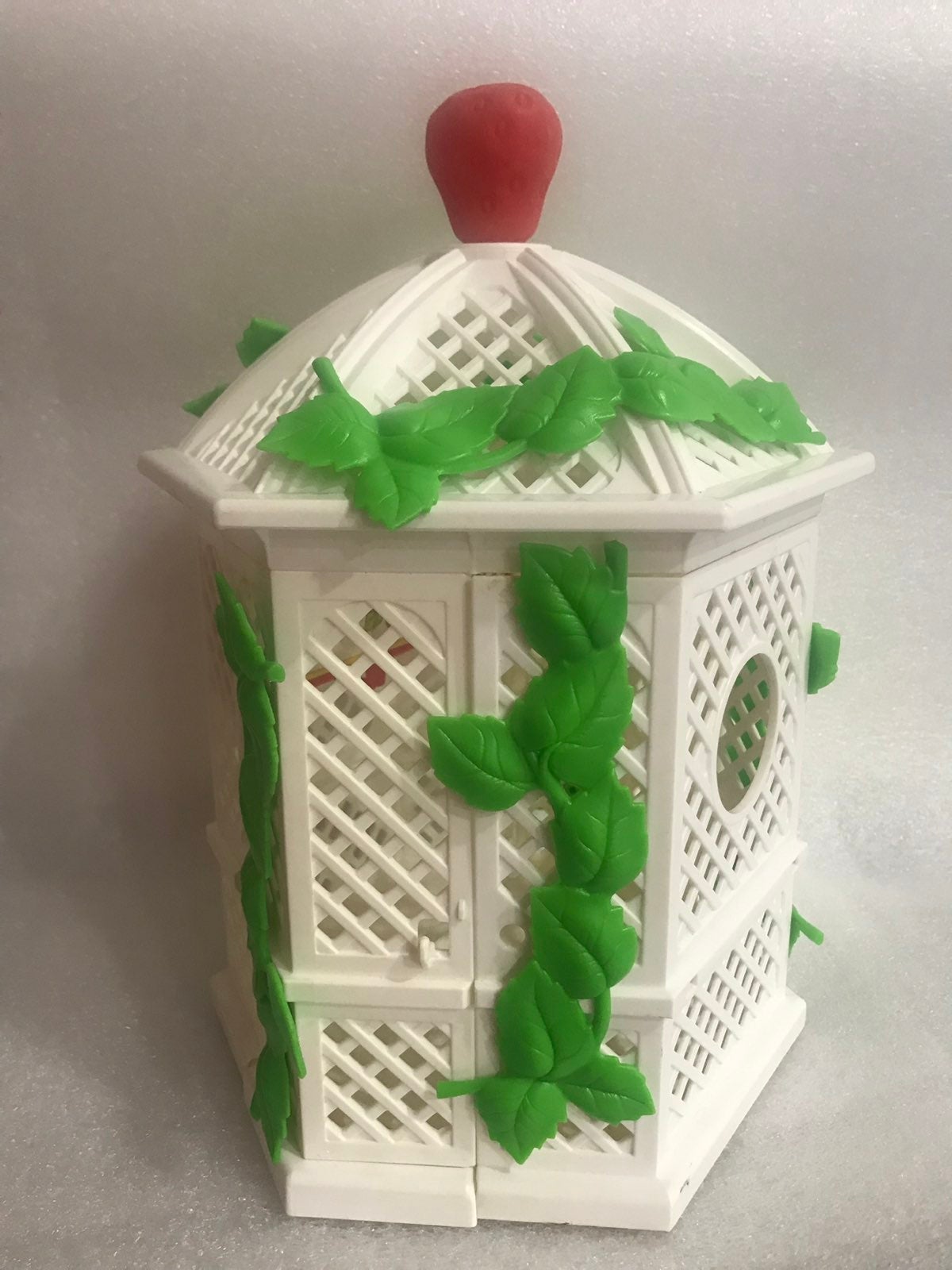 Vintage STRAWBERRY SHORTCAKE Gazebo