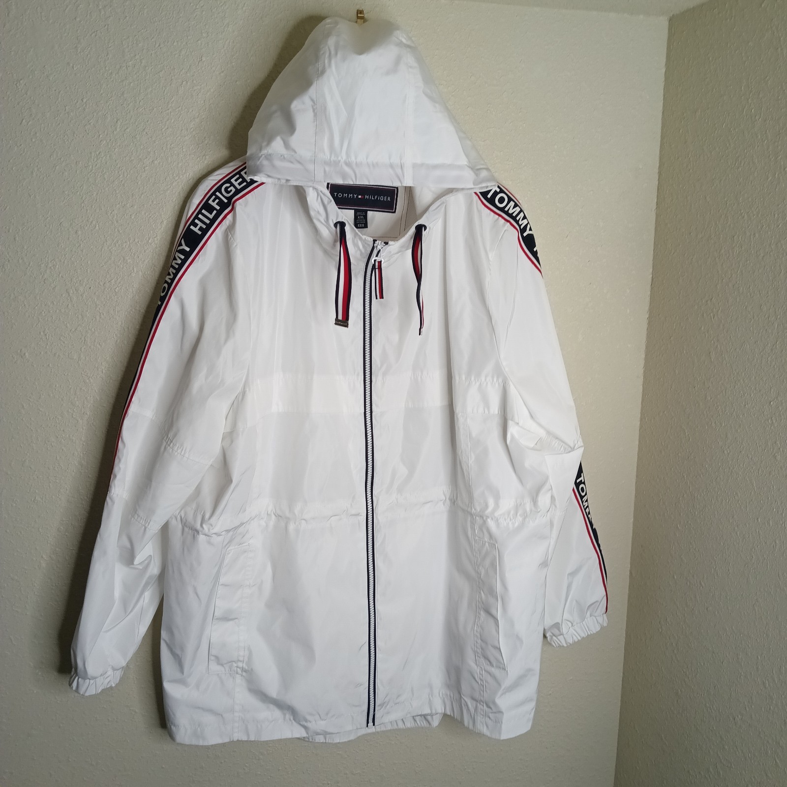 Tommy Hilfiger Women's Hooded Windbreaker Jacket Size 2xl