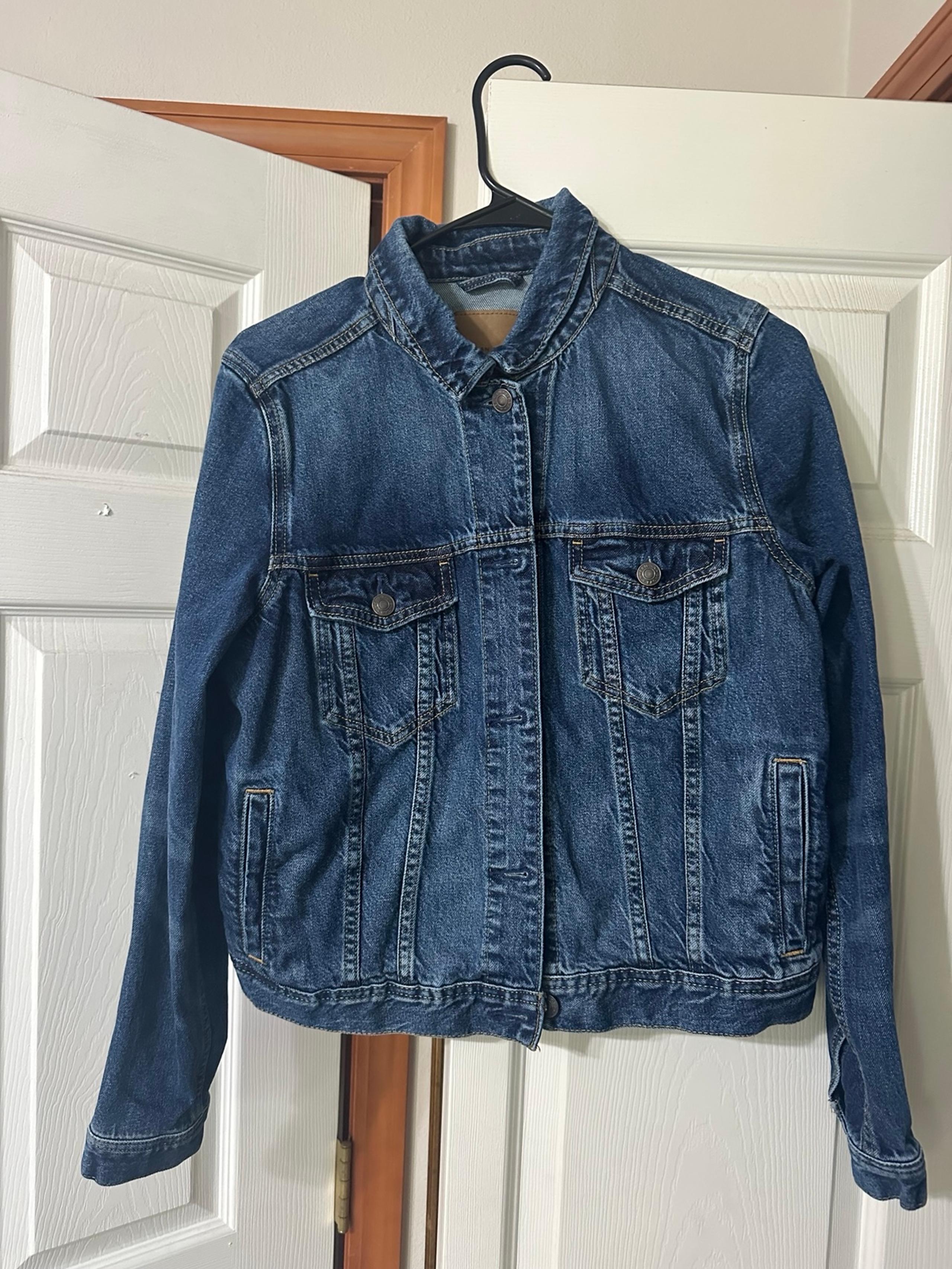 American eagle blue Jean jacket medium