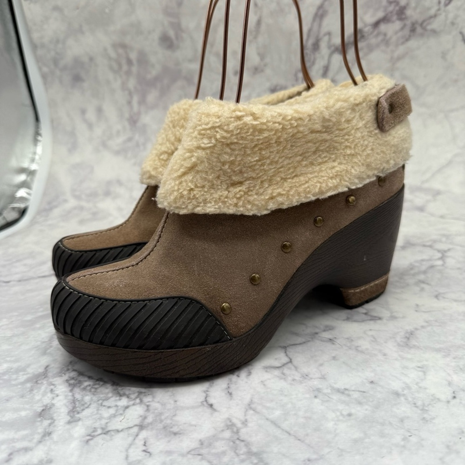 Jambu Tan and Brown Mules with Cozy Fur Lining. 3 Heel. Size 7M