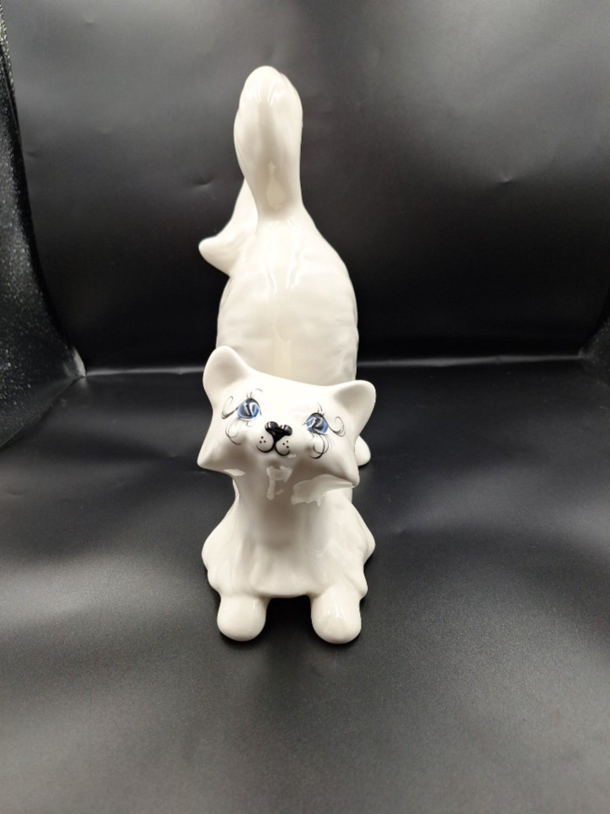 VTG LES TROIS POULETTES LARGE CERAMIC CAT