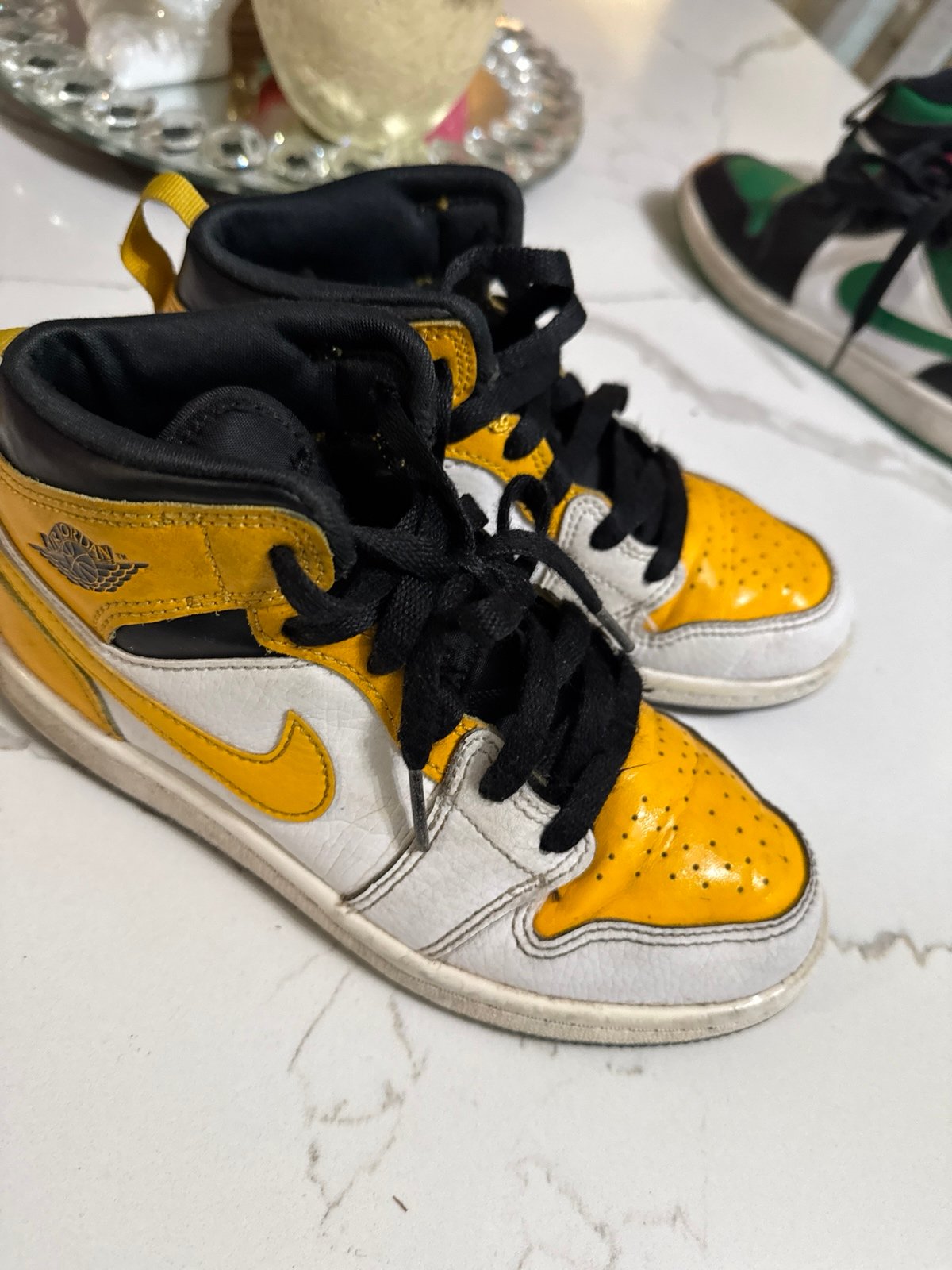 Boys Jordan shoes size 1.5y