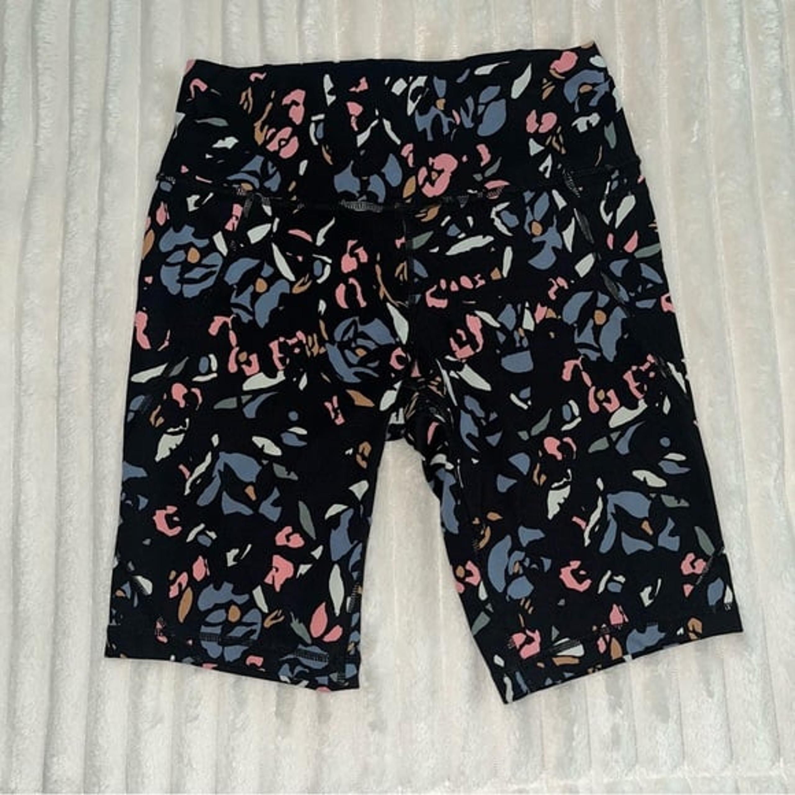 Sweaty Betty Power 9” Biker Shorts • XS