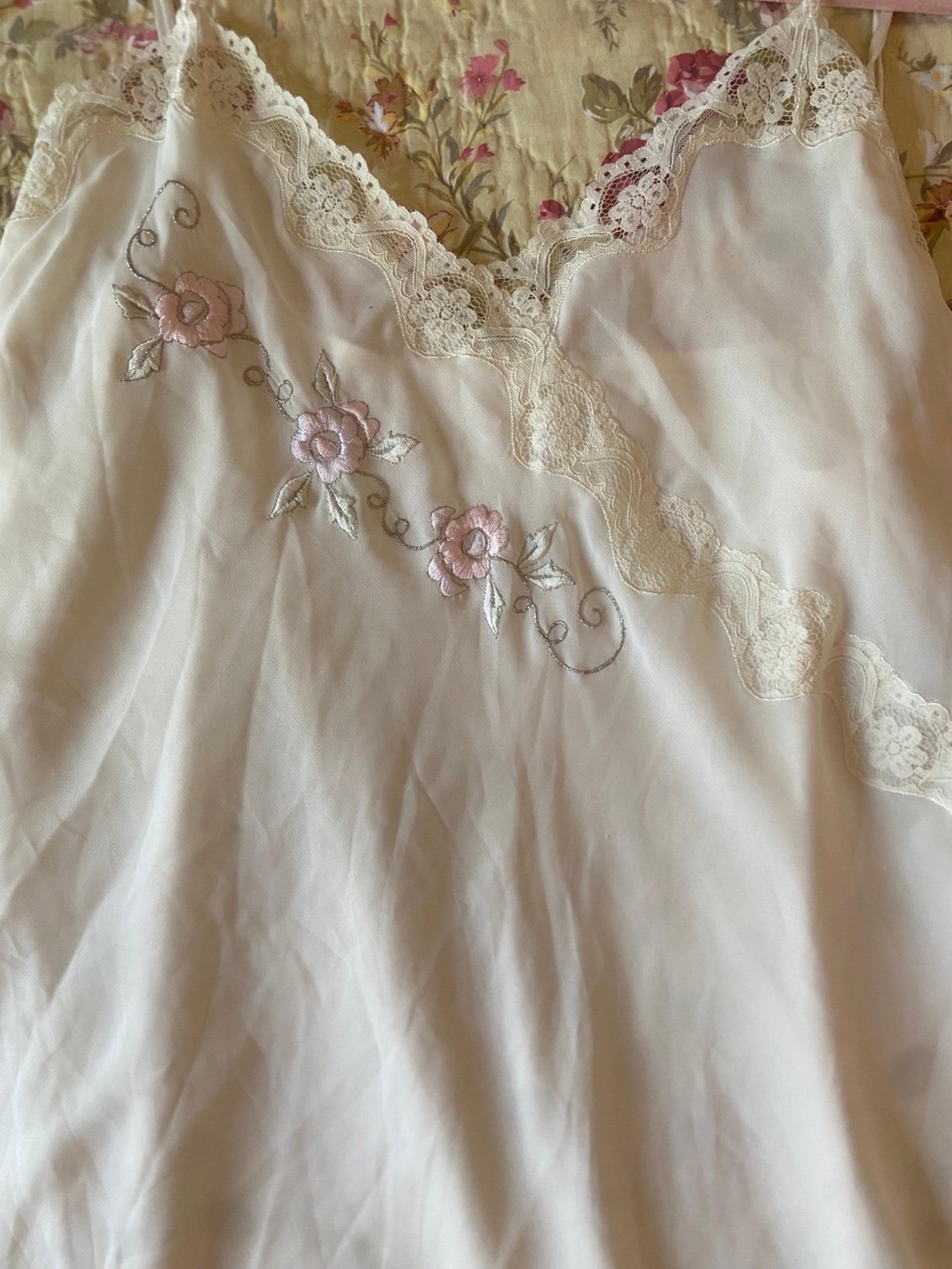 Vintage cottagecore nightgown