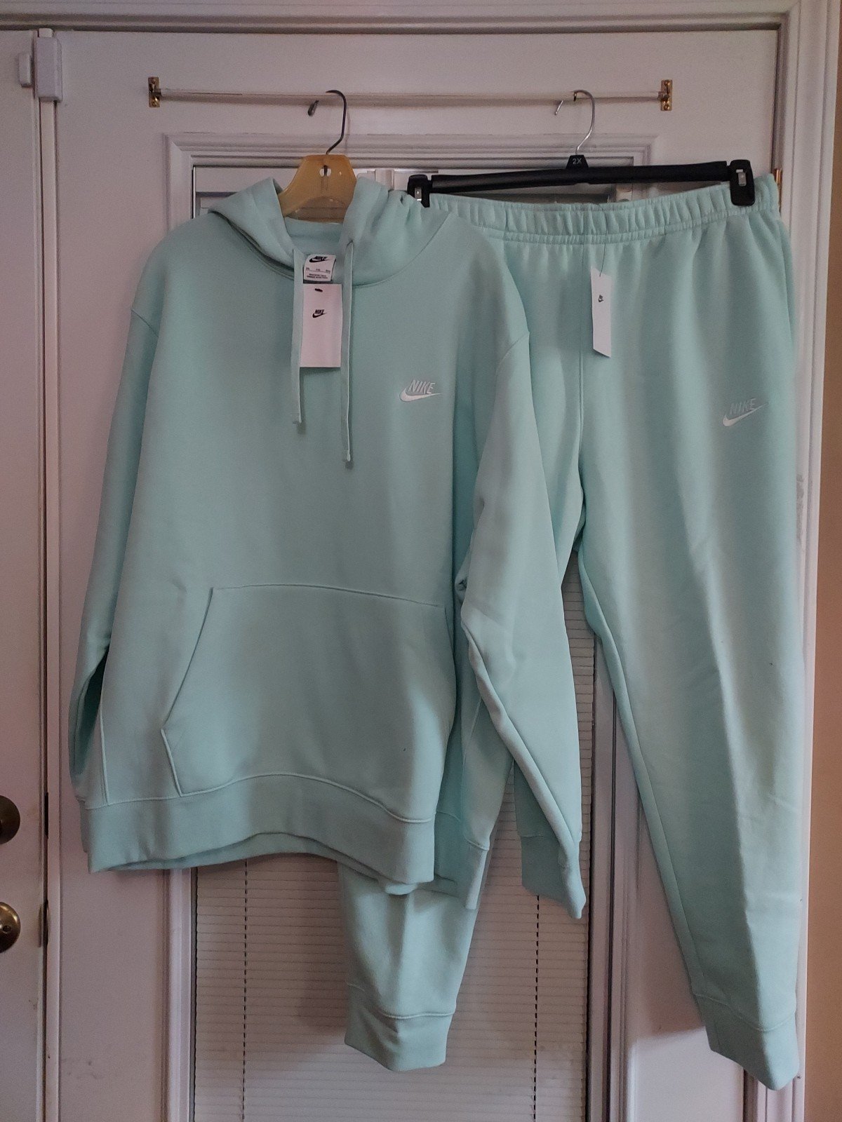 NWT NIKE SIZE XXL JADE ICE SPORTSWEAR CLUB FLEECE SWEATSUIT