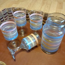 Lot of 4 Vintage Paisley Glasses and a Drink Canister