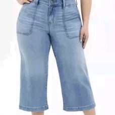 Torrid crop High-Rise Wide Leg size 14 with vintage stretch jeans Light denim
