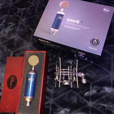 Spark SL Blue microphone