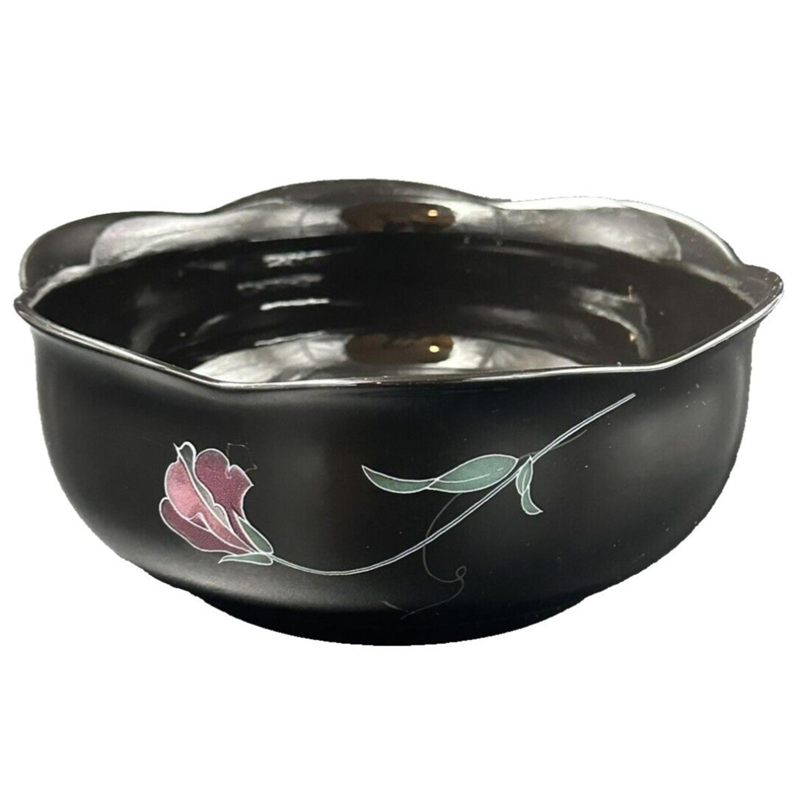 Mikasa Rondo Black Scalloped Serving Bowl Oven to Table made in Japan Salad Bowl
