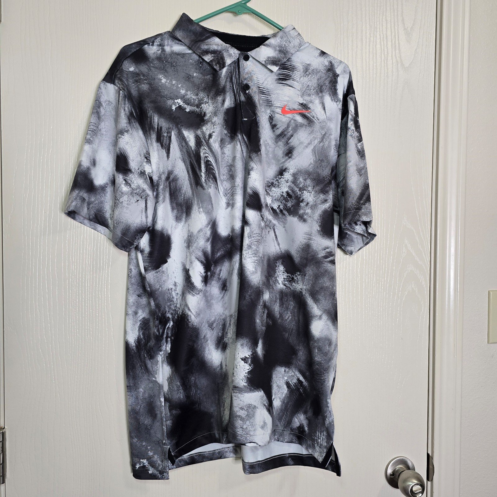 Nike Dri-Fit Tour Golf Polo Shirt FD5935-010 Size L Black White new