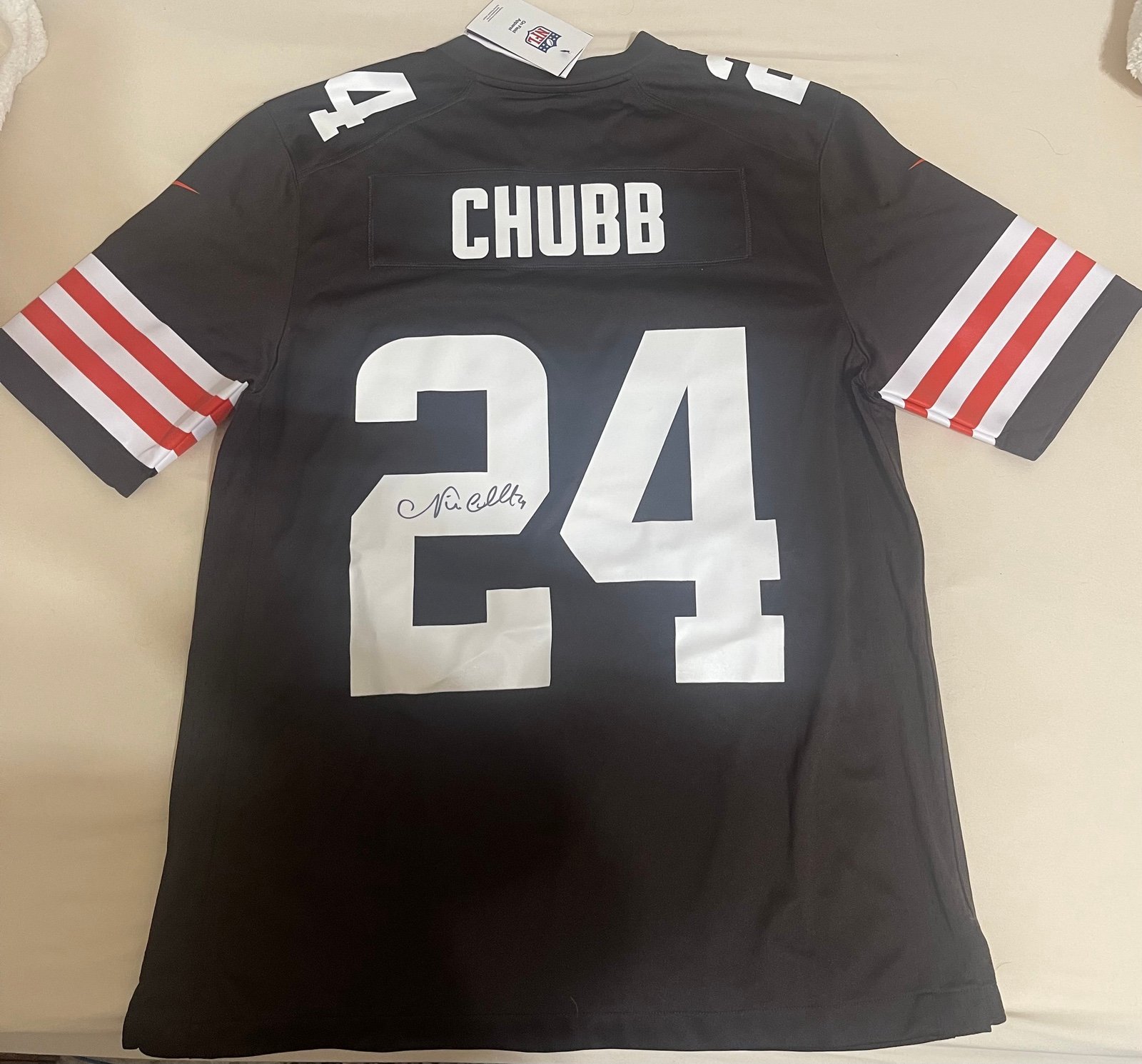 Authentic signed Nick Chubb #24 browns Medium Jersey