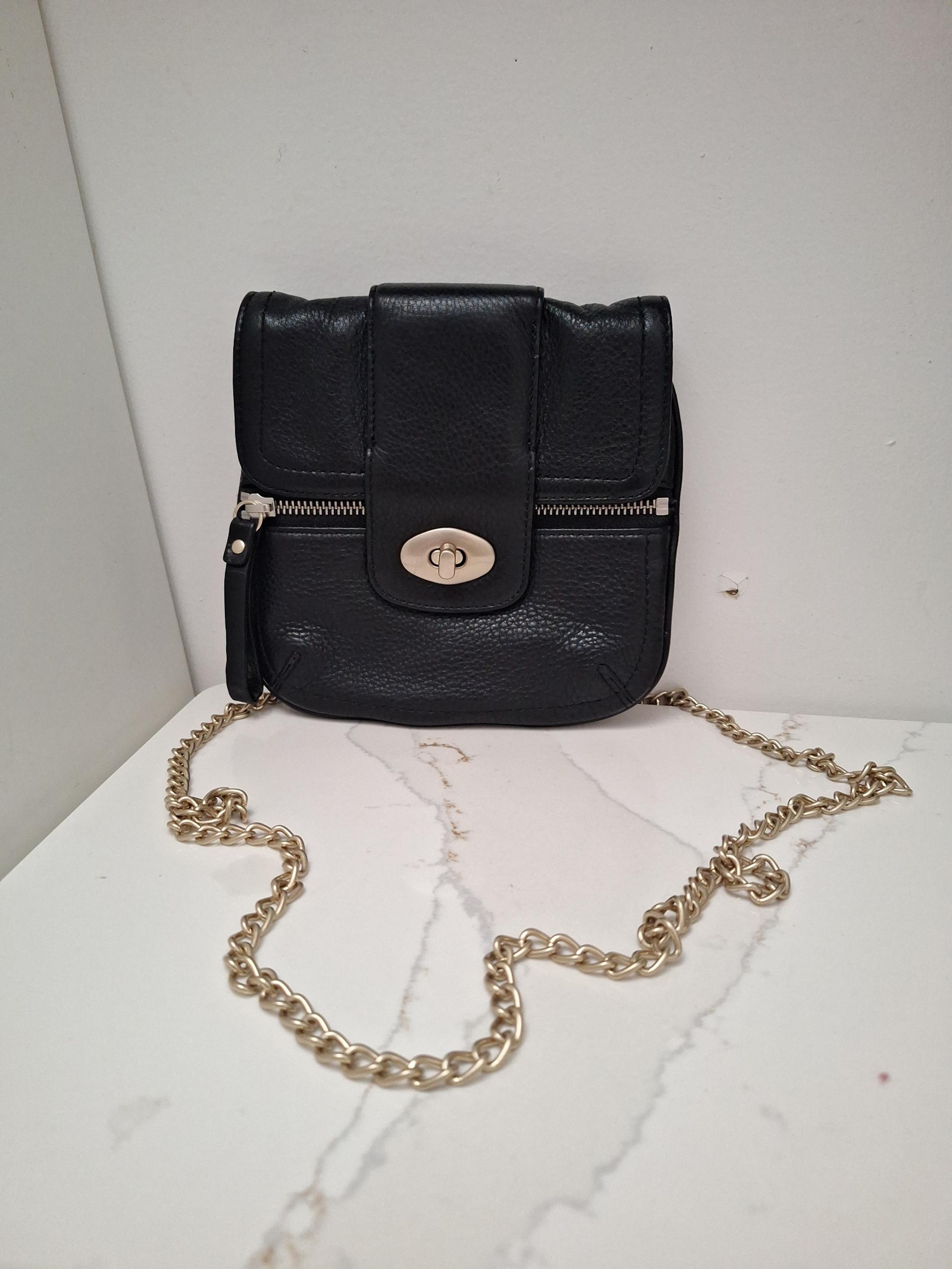Banana Republic Leather Crossbody Shoulder Bag Black