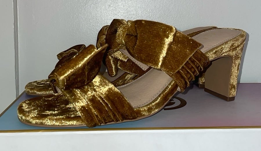 Cecelia New York Heels size 8