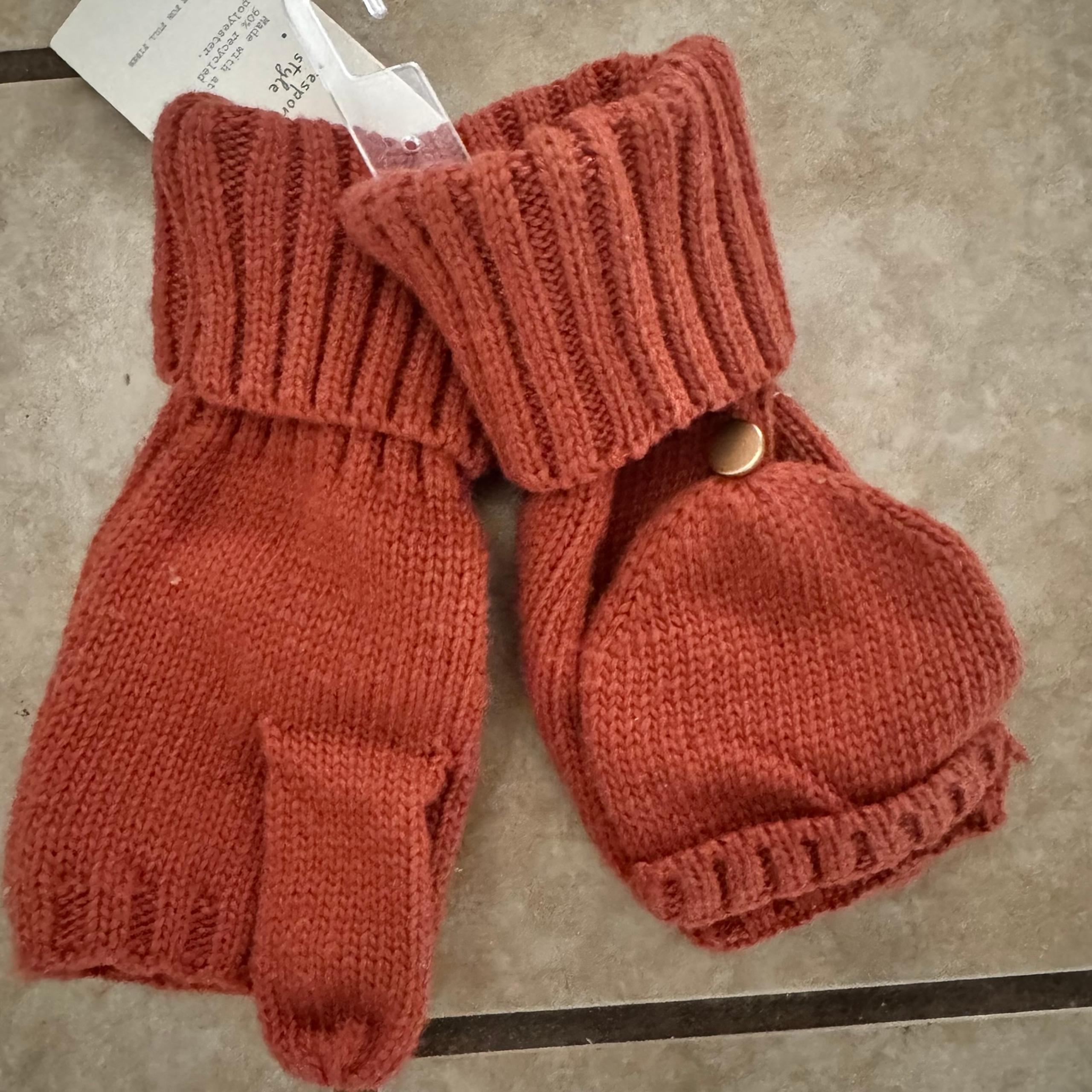 New Fingerless Mittens
