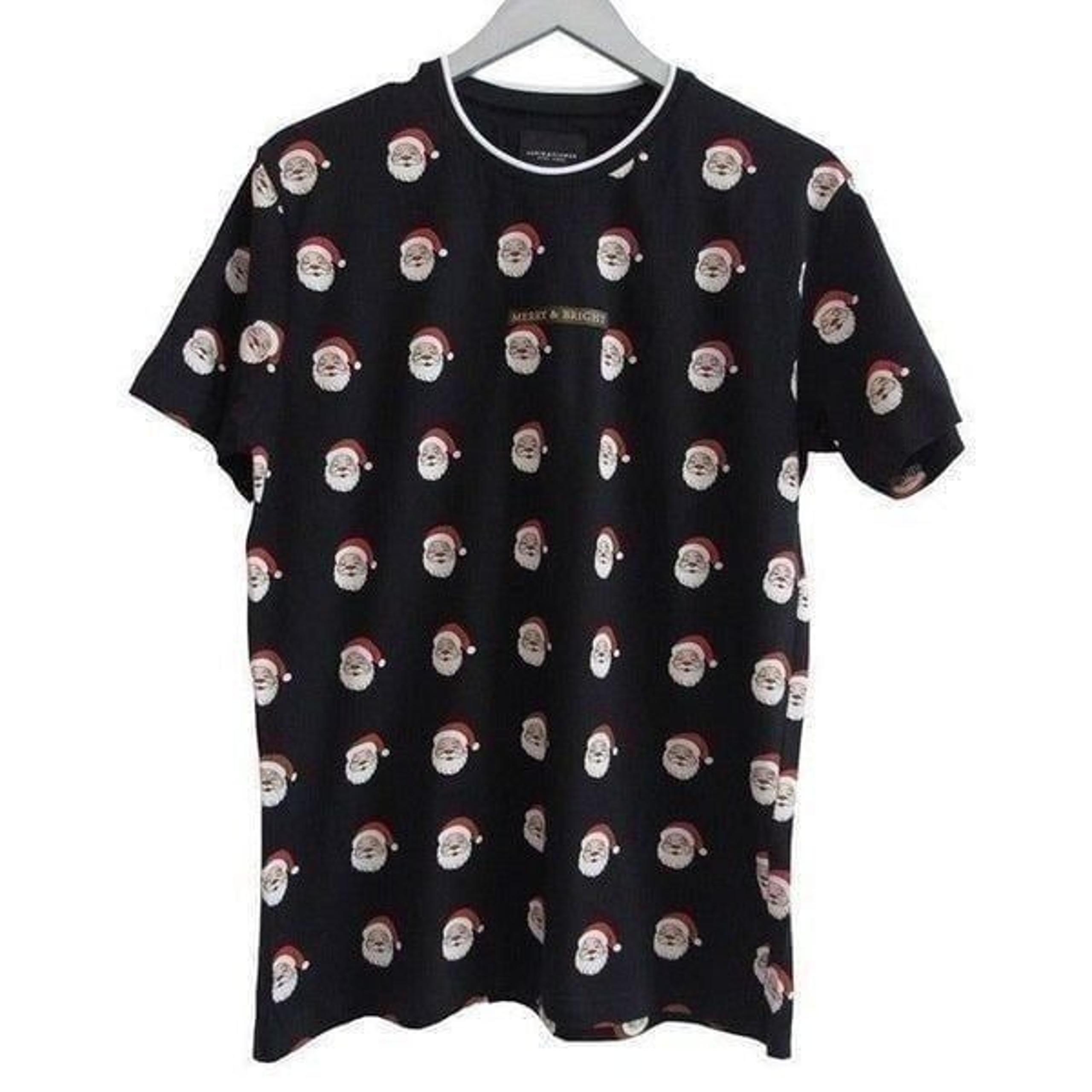 NWT Denim & Flower Ricky Singh Santa All Over Christmas S/S T-Shirt Sz M