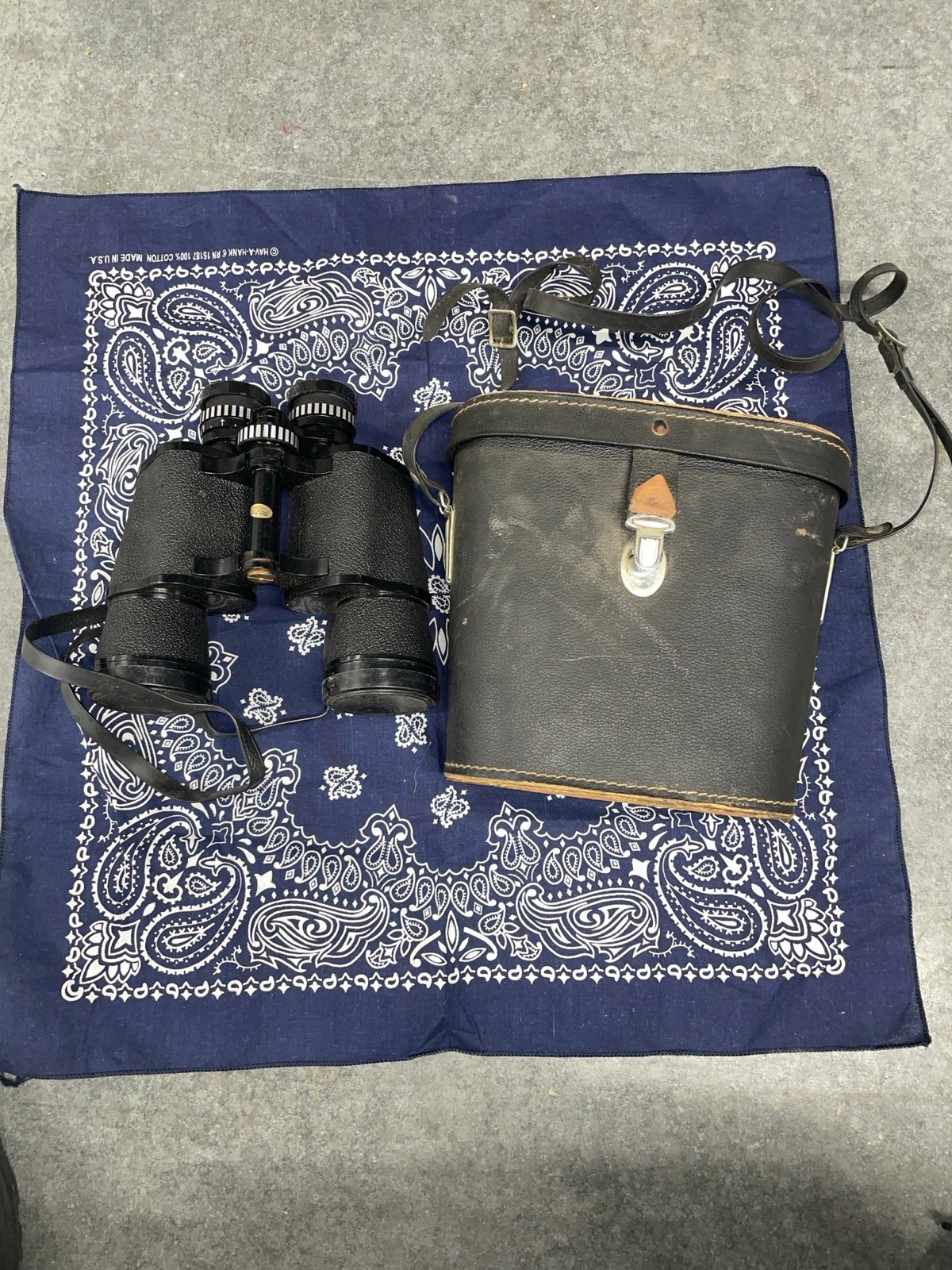 Vintage Tasco Binoculars 7X50 375FT 1000yds with case