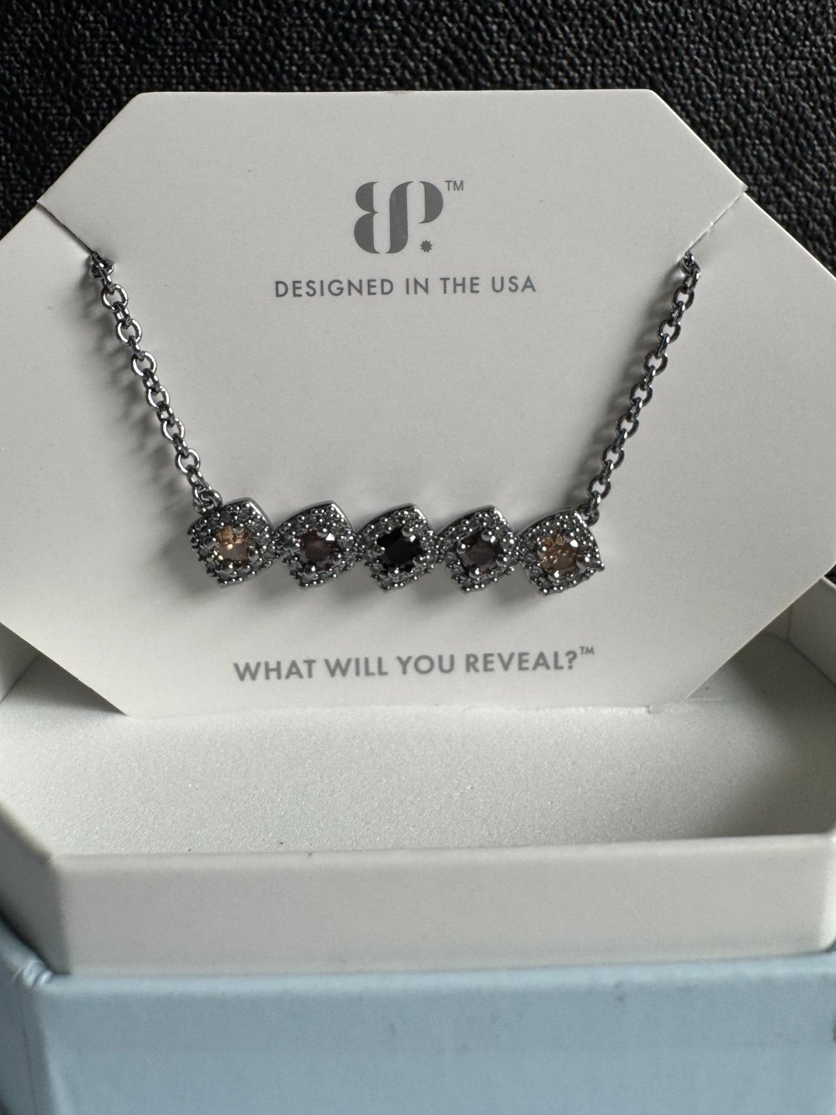 Bomb Party wondering stars OG necklace