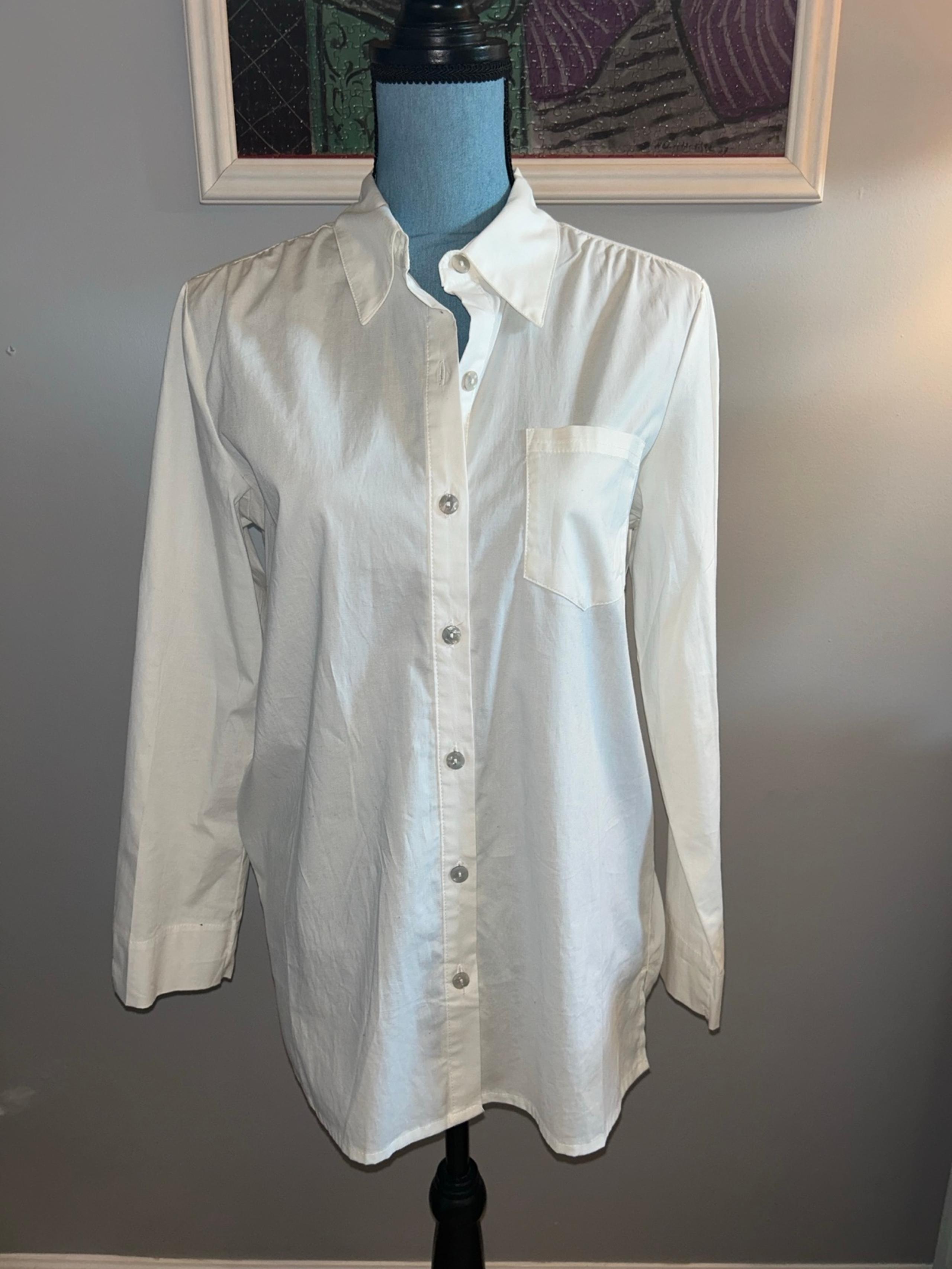 Women’s White Button Down Blouse Jones New York  Size Small In EUC