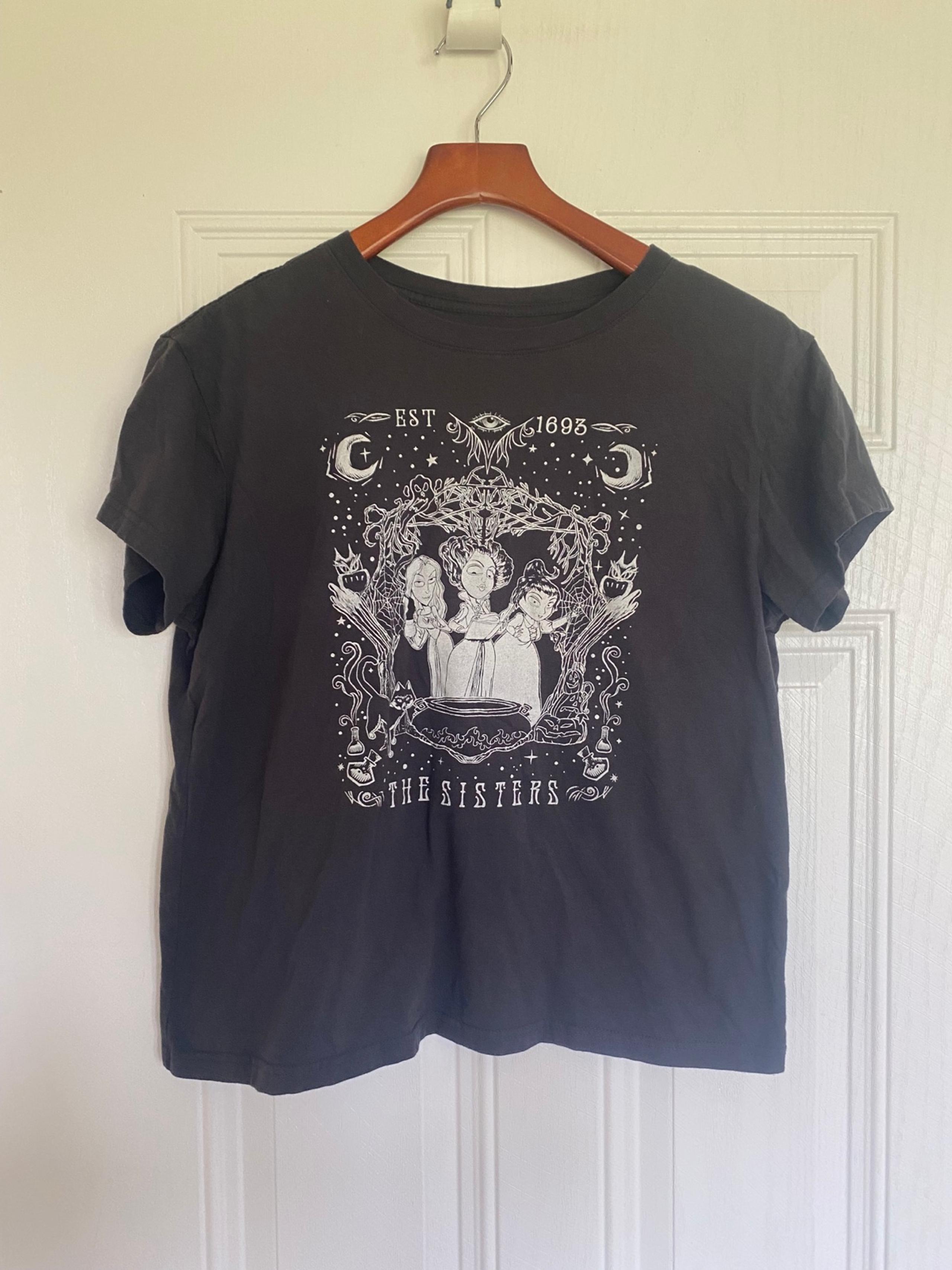 Black boxy crew neck hocus pocus halloween t-shirt - L