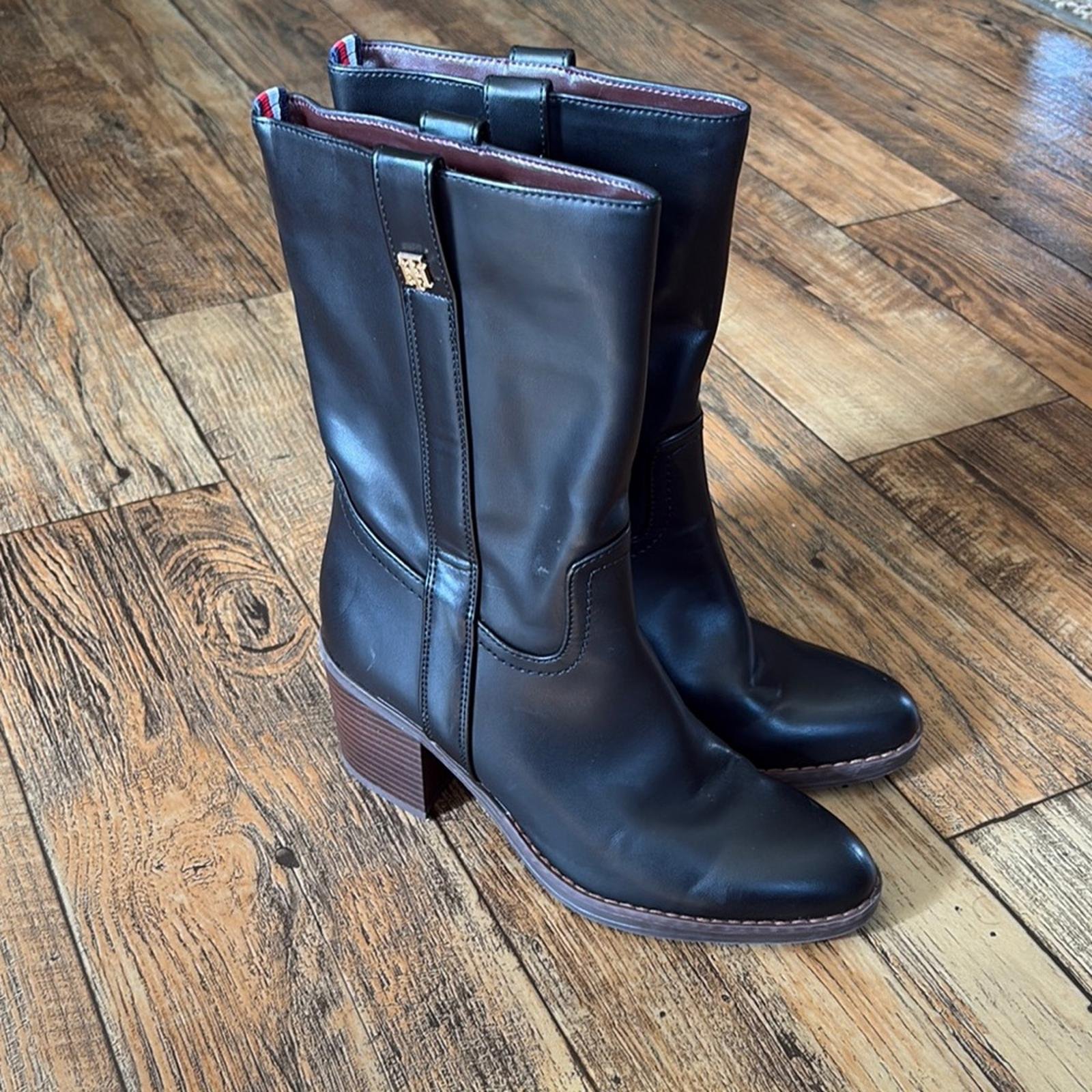 Tommy Hilfiger Women's Theal Boots size 6.5