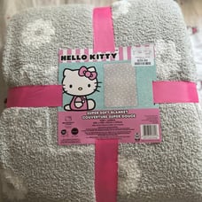 Hello kitty twin size grey reversible