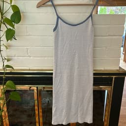 Item photo preview #3