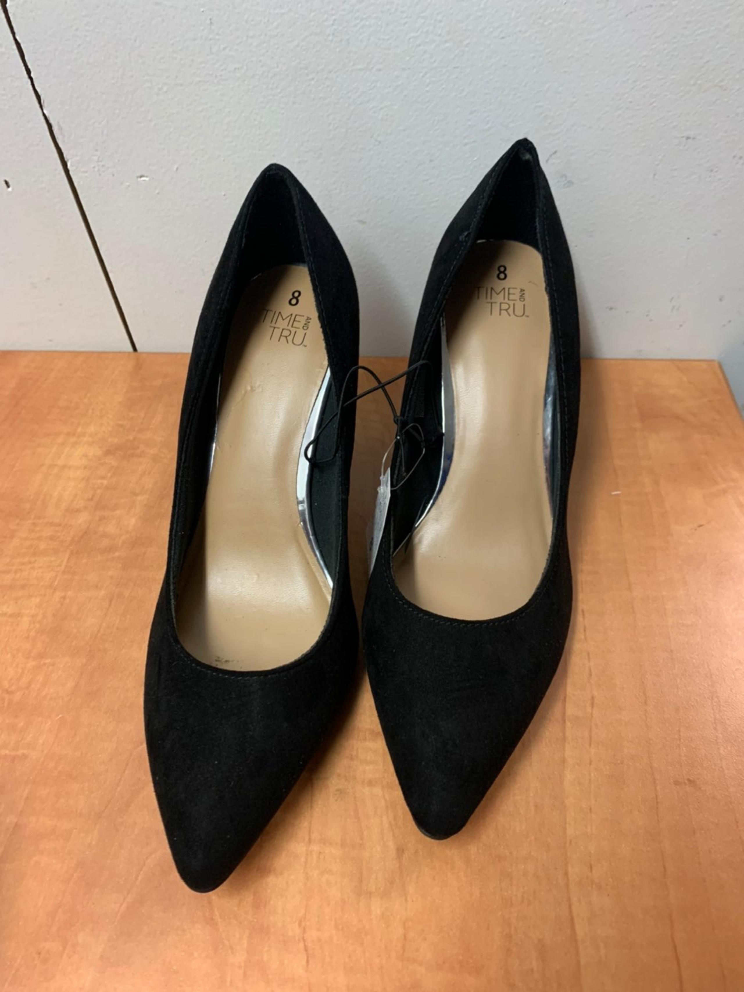 Time and Tru Women's Point Toe Heel Size
