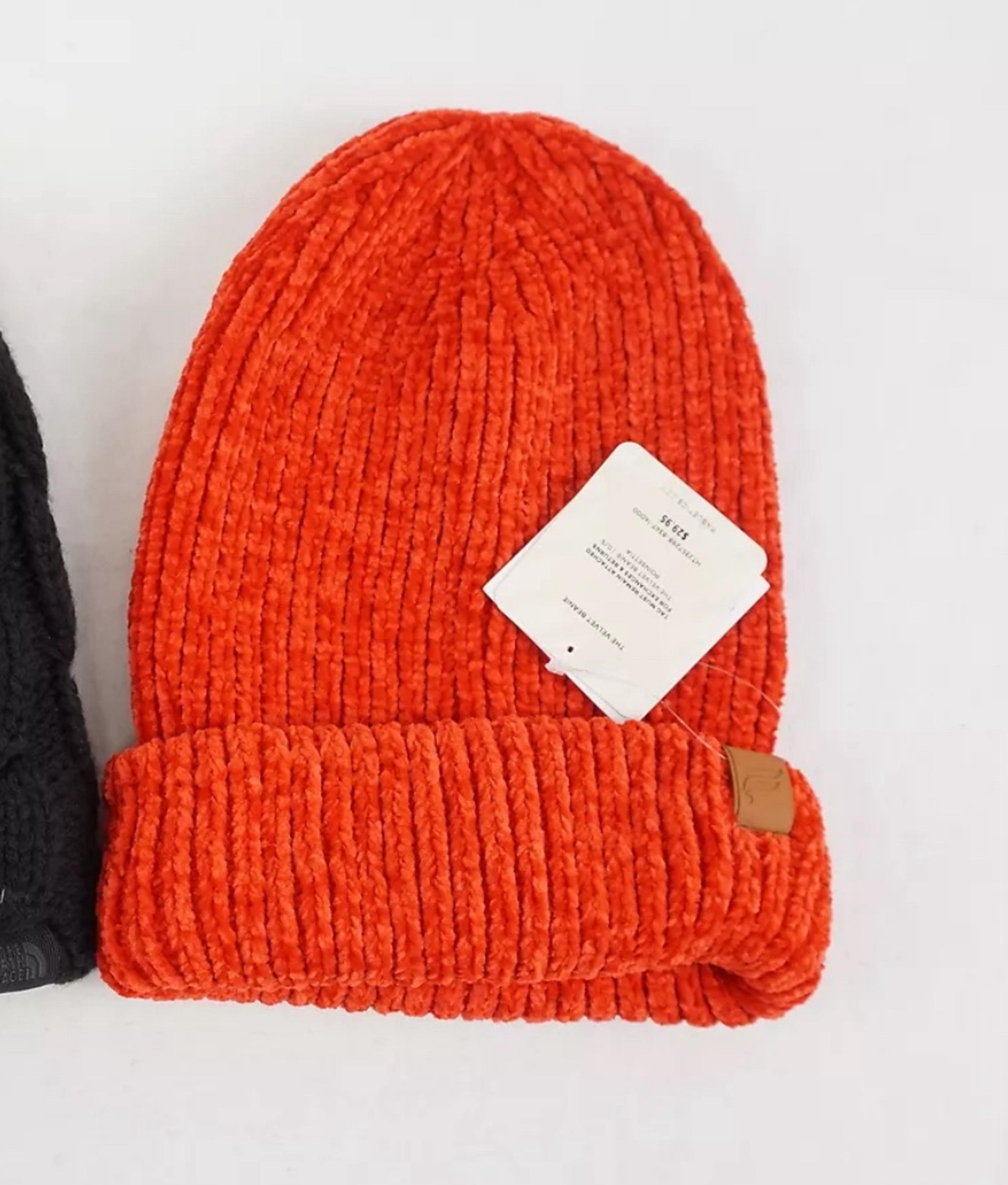 Unisex Fabletics the velvet bennie new