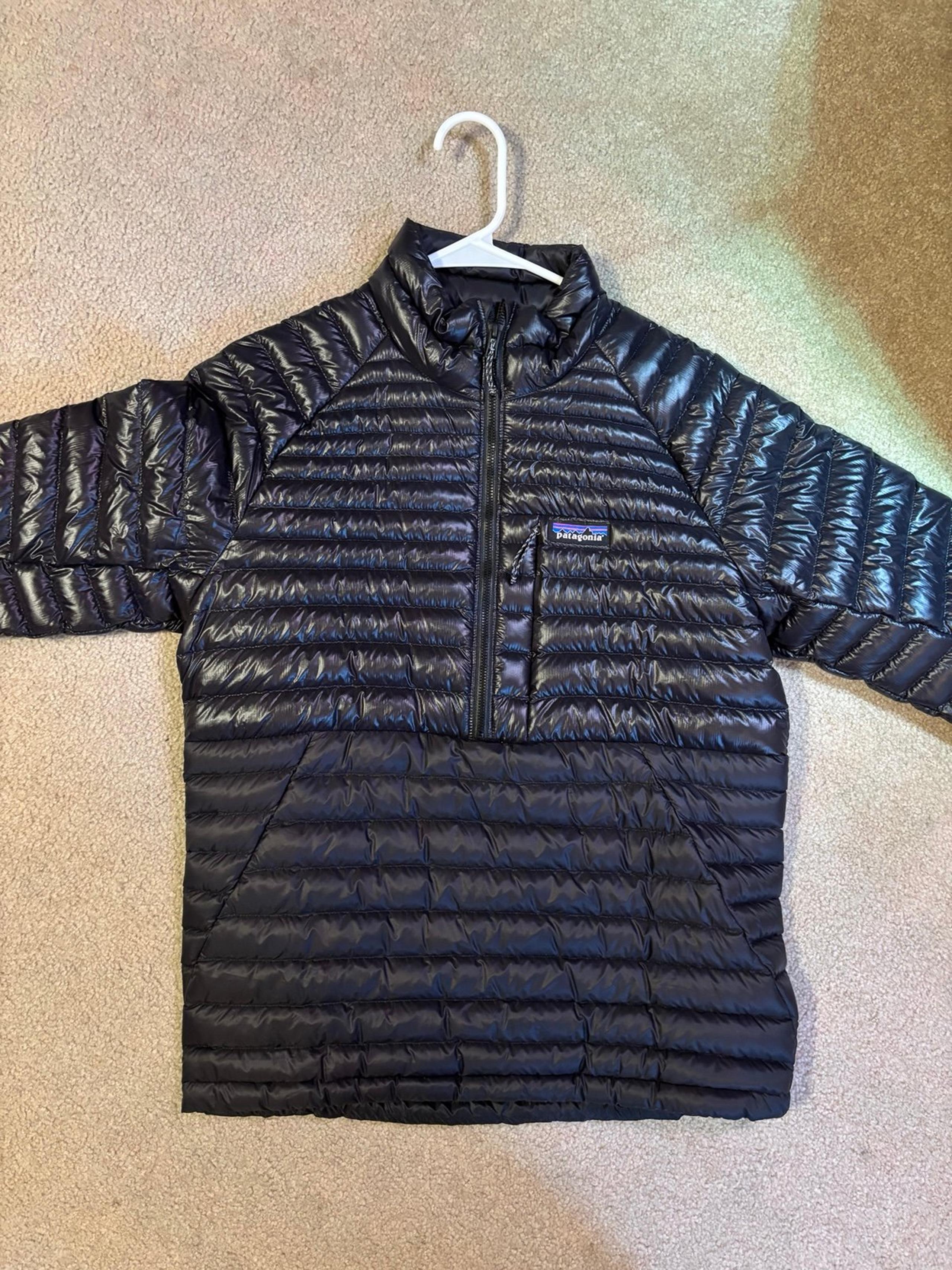 Patagonia down half zip, new without tags