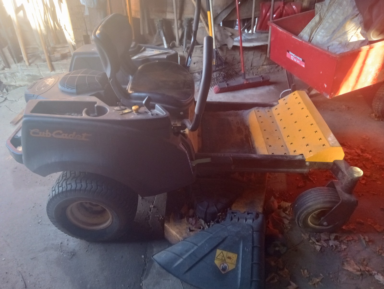 Zero turn mower